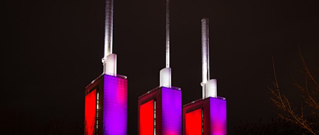 Heizkraftwerk Linden bei Nacht, die drei warmen Brüder