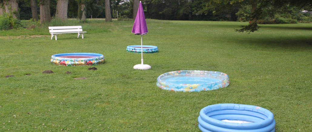 Liegewiese Fössebad mit 4 aufblasbaren Planschbecken